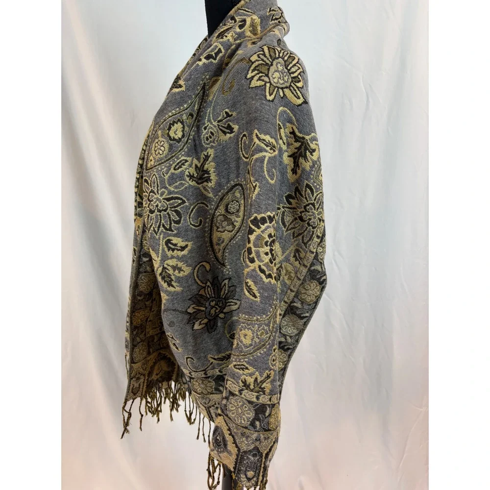 Grey Gold Paisley Floral Metallic Woven Fringe Wrap Scarf Shawl UB153101 OS